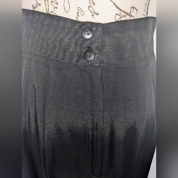 VINTAGE Black Skirt With 2 Front Slits Size 9 Juniors - Picture 4 of 4